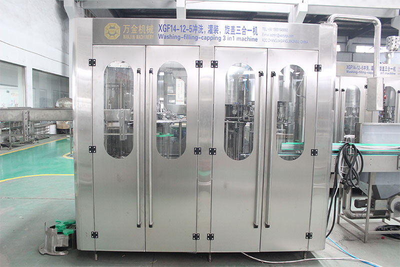 500ml PET Bottle Water Filling Machine